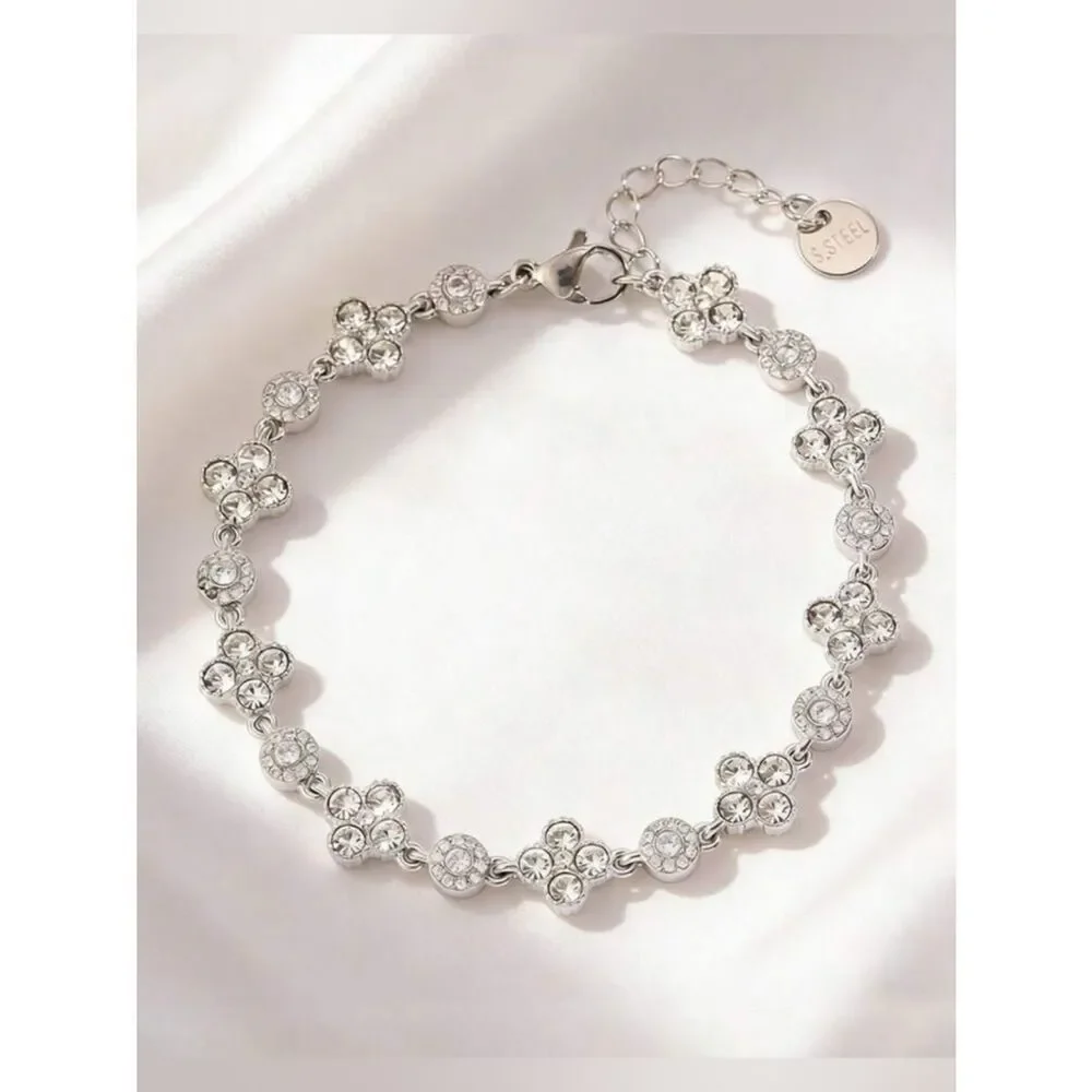 Diamond flower bracelet S1348